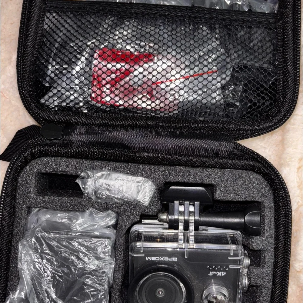 Apex 4K Action Camera - Black underwater
